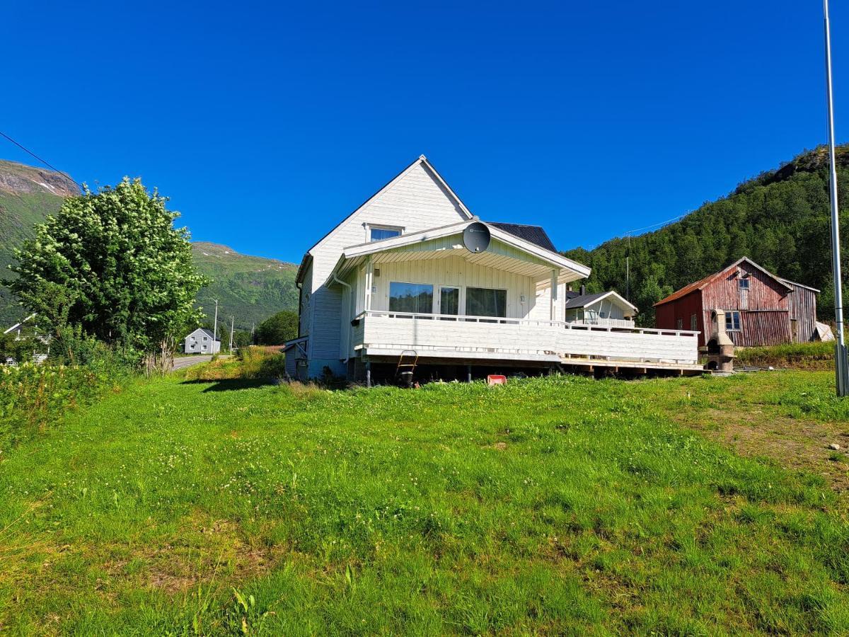 Villa Nordmoveien 204 , à Narvik Extérieur photo
