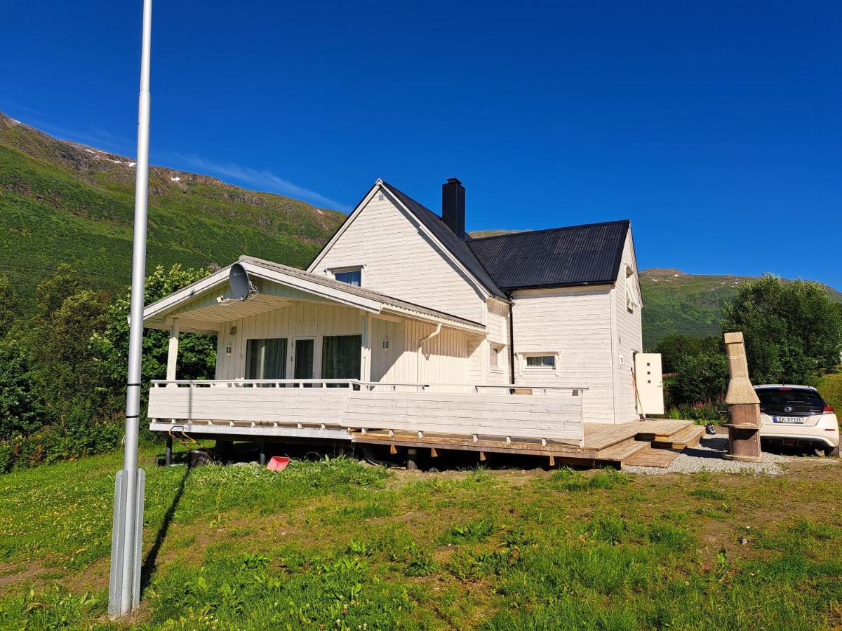 Villa Nordmoveien 204 , à Narvik Extérieur photo